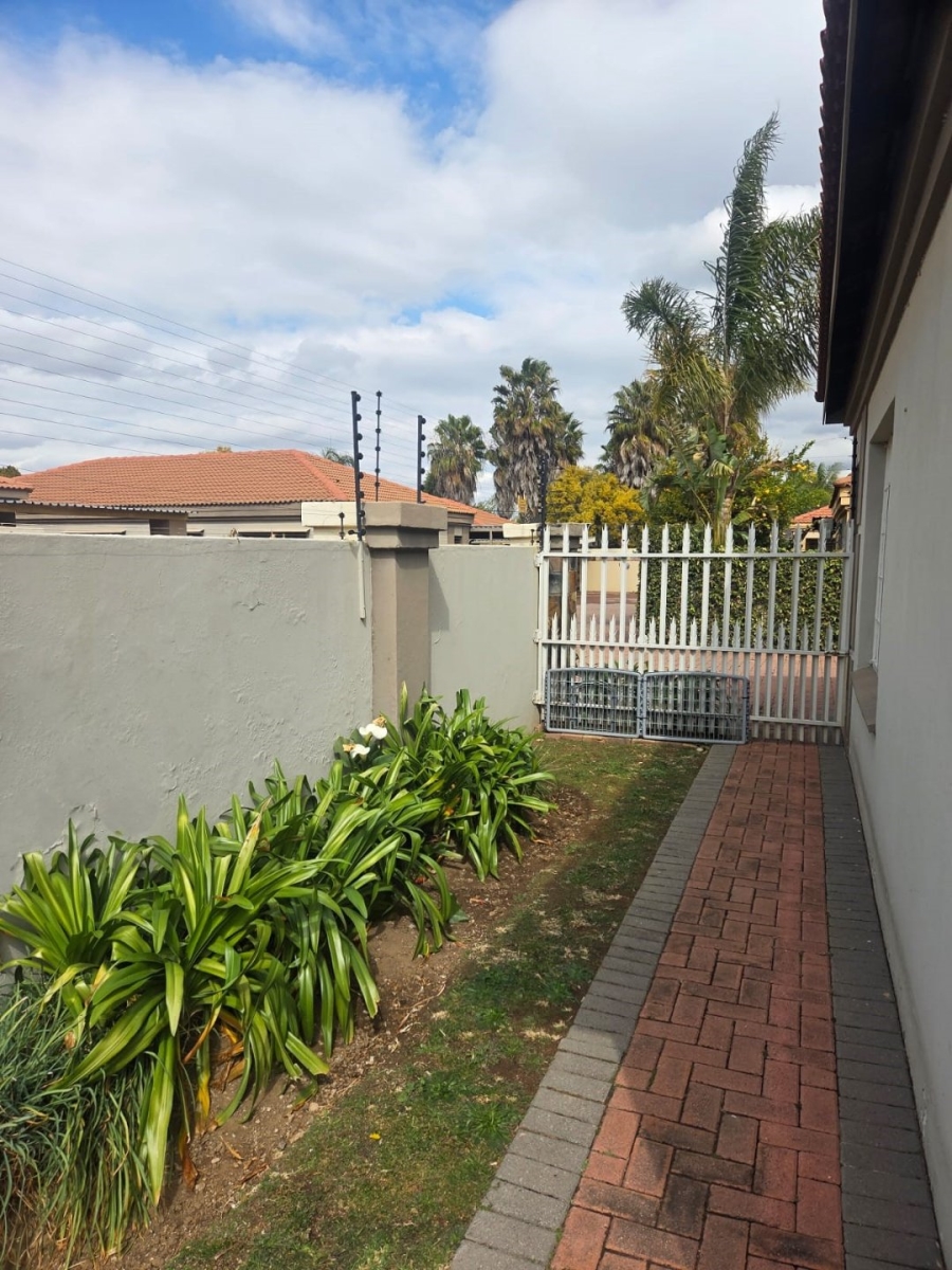 3 Bedroom Property for Sale in Flimieda North West